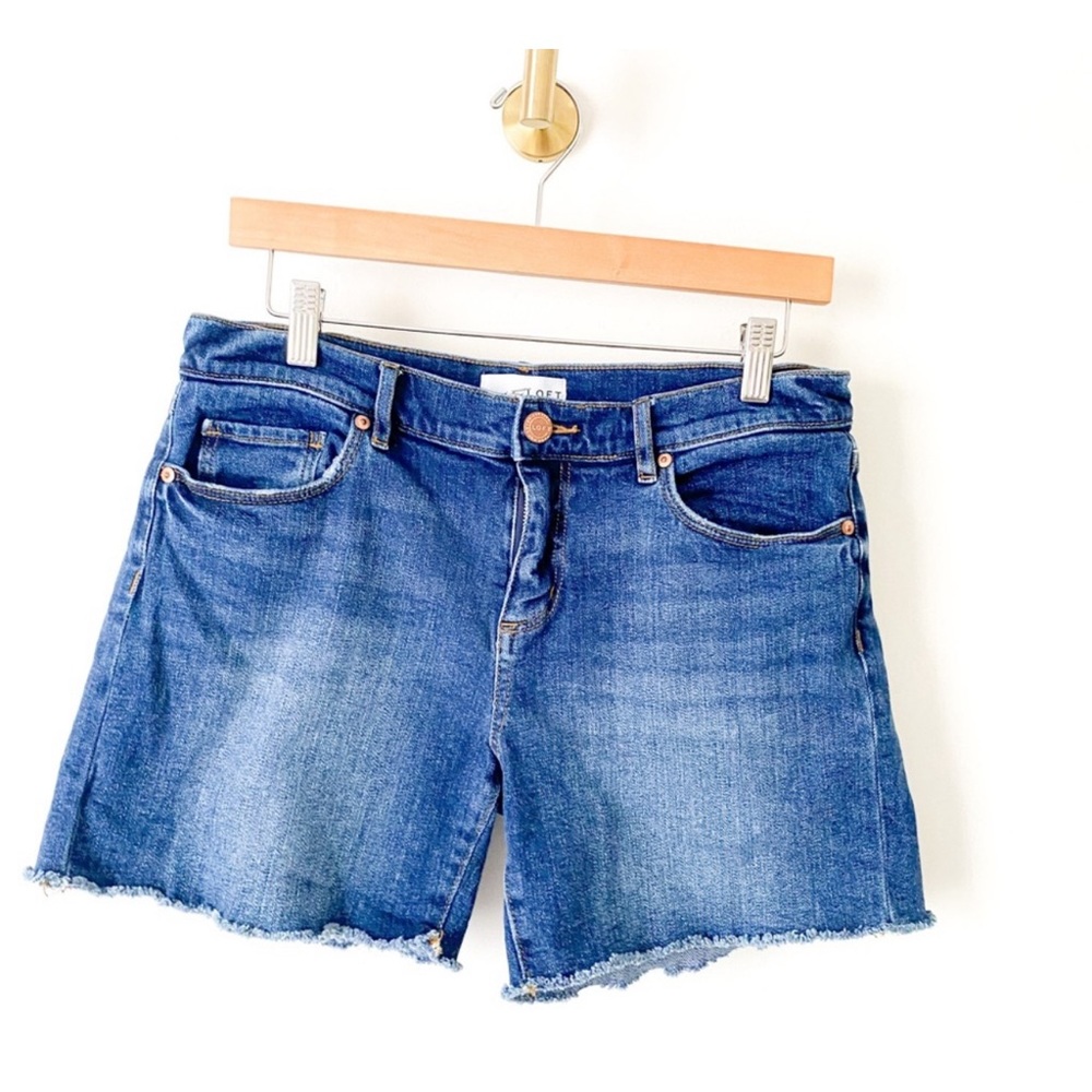 Loft | Dark wash 5” inseam Denim Shorts